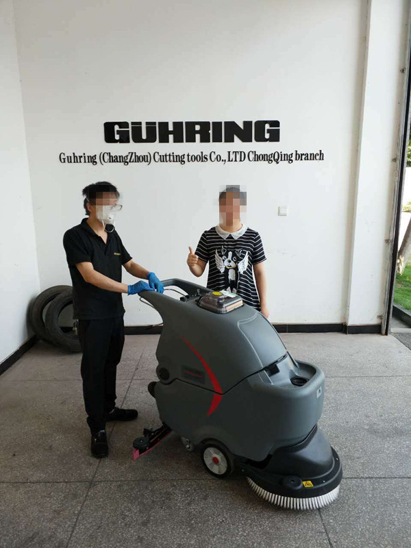 手推式洗地机等清洁设备知名企业必不可少