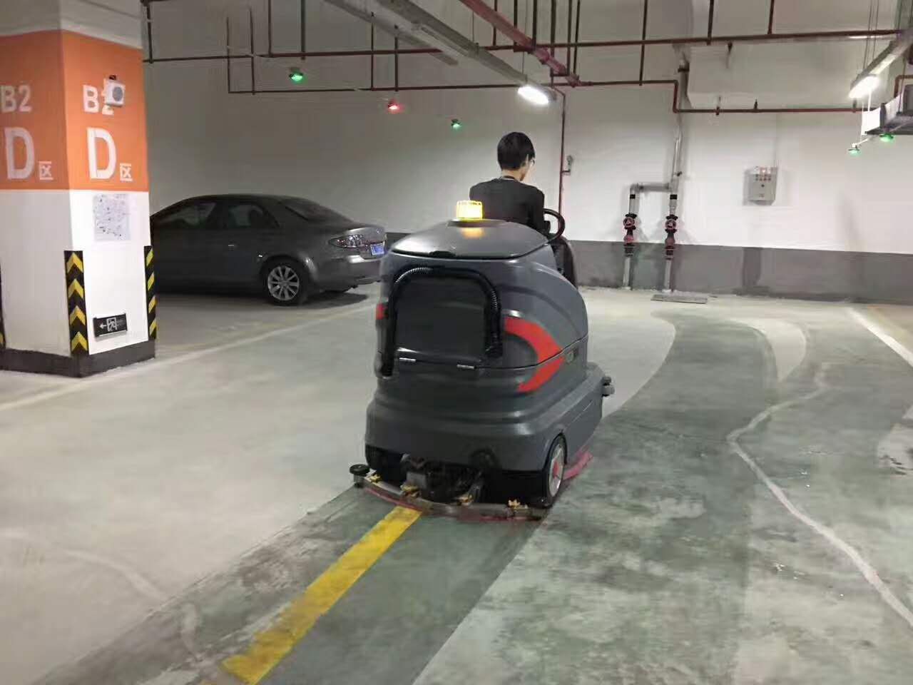 进口洗地车一定比国产洗地车好吗？